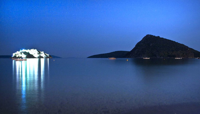 Tolo Hotel