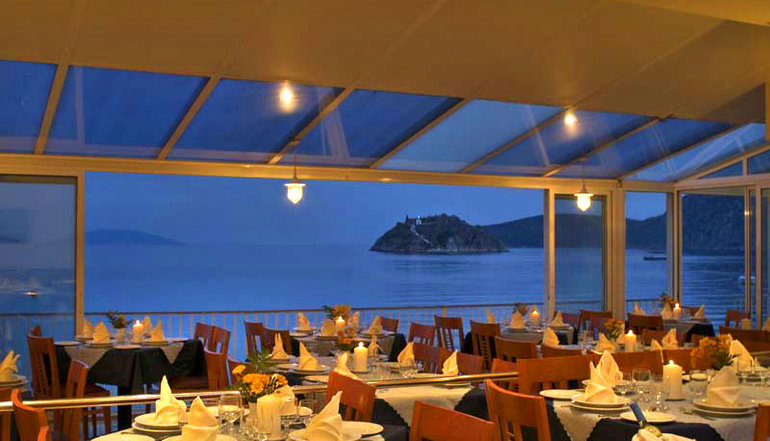 Tolo Hotel