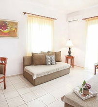 Tomato Beach Hotel, Σκιάθος