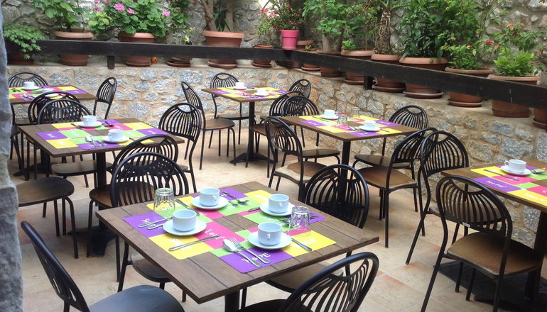Trapela Areopolis Boutique Hotel