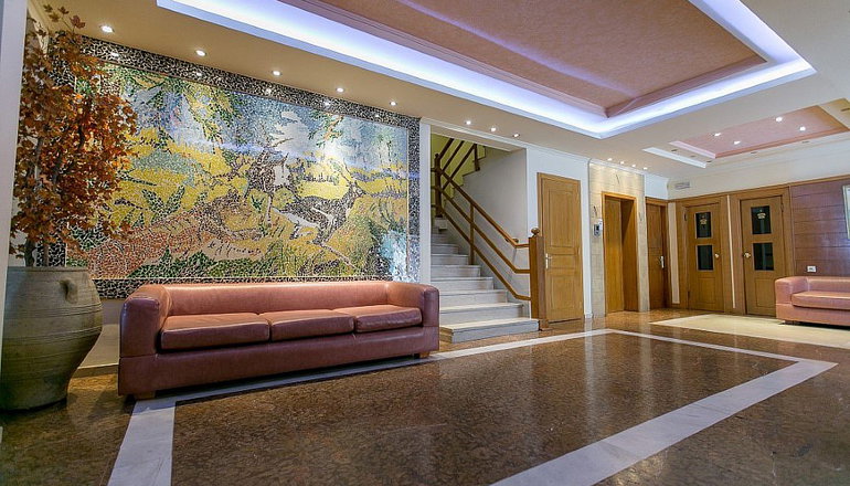 Tzaki Hotel