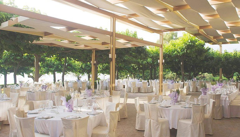 Tzaki Hotel