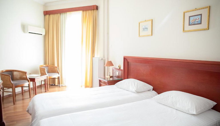 Tzaki Hotel