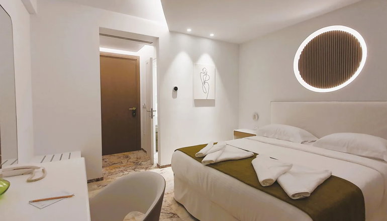 4* Tzanis Resort - Μώλος, Σκύρος