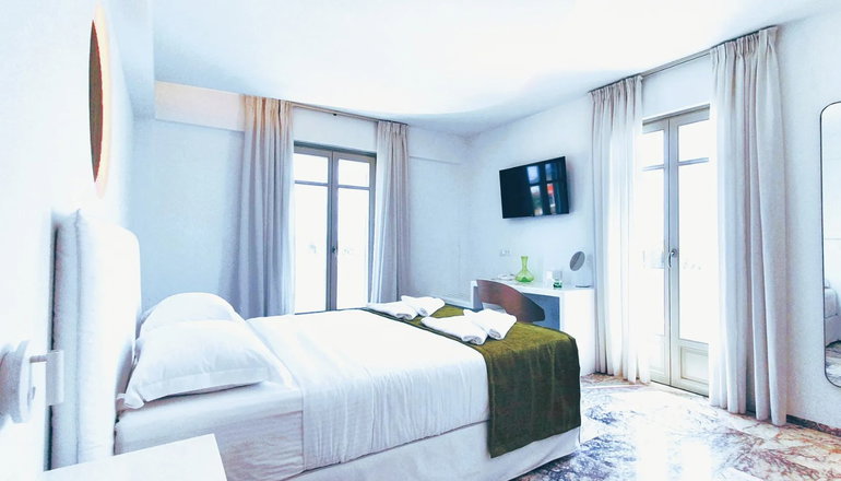 4* Tzanis Resort - Μώλος, Σκύρος