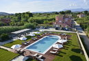 V Luxury Suites