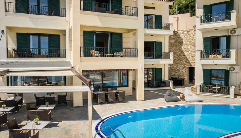 Griffon Kymi Hotel