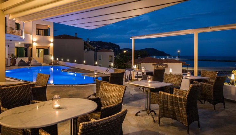 Griffon Kymi Hotel