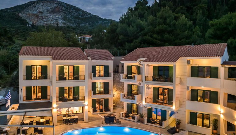 Griffon Kymi Hotel