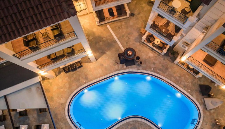 Griffon Kymi Hotel