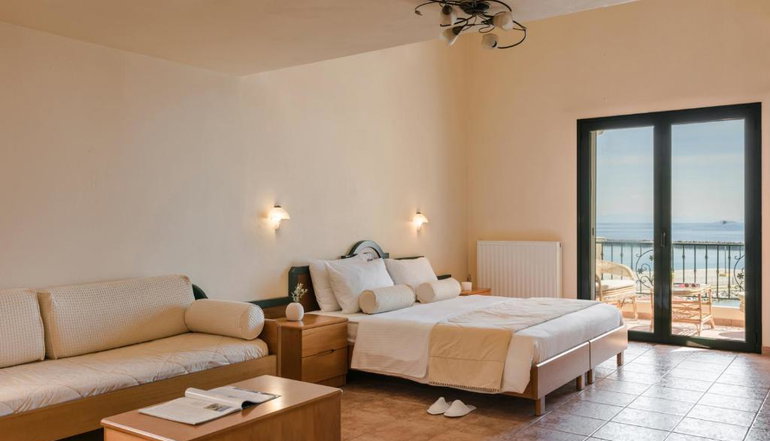 Griffon Kymi Hotel