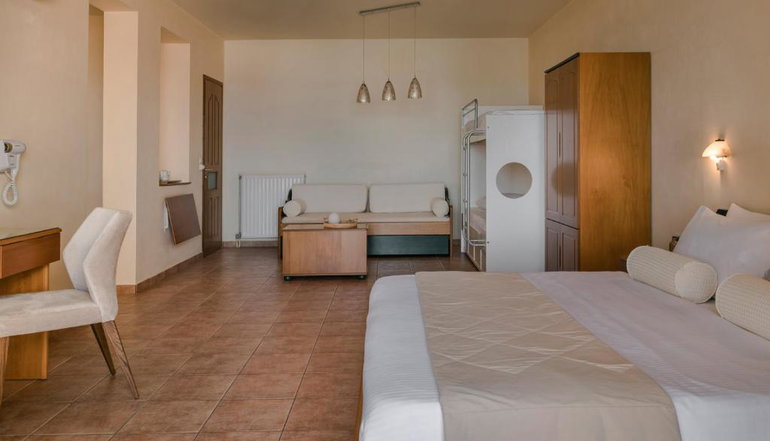 Griffon Kymi Hotel