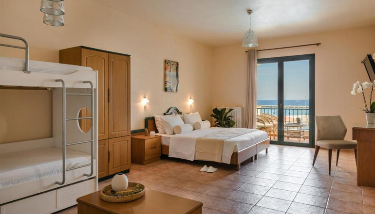 Griffon Kymi Hotel