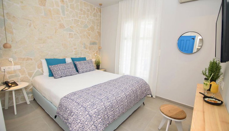 4* Vigla Hotel