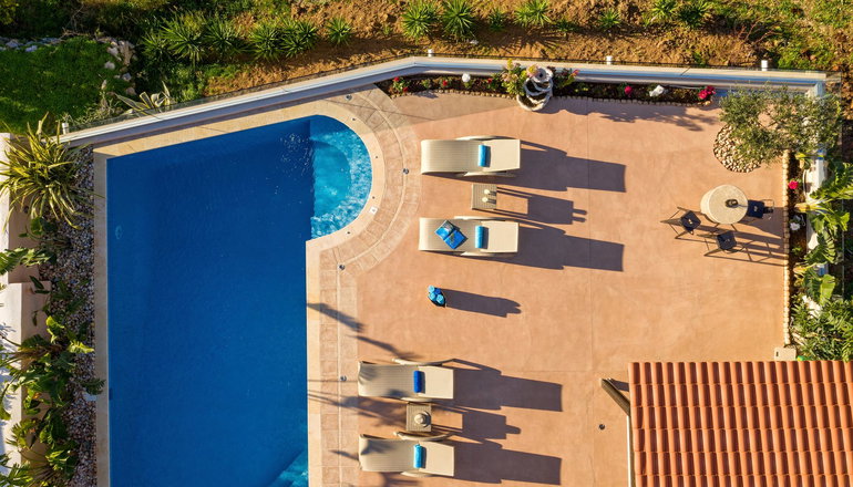 Villa Solaris by Bill & John Apartments Athens