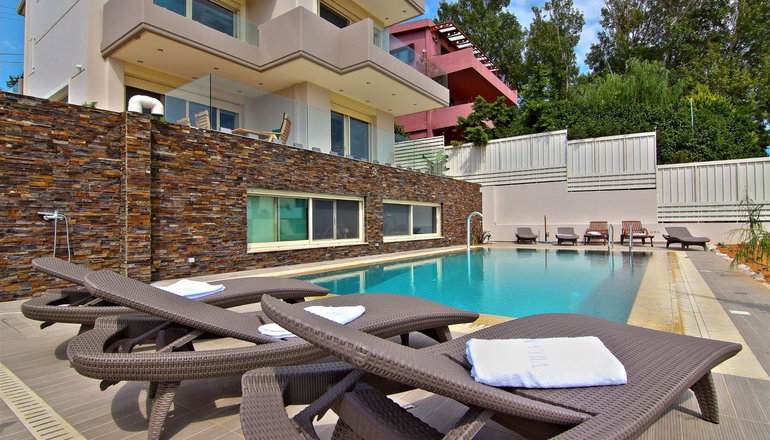 Villa Nelmar by Bill & John Villas
