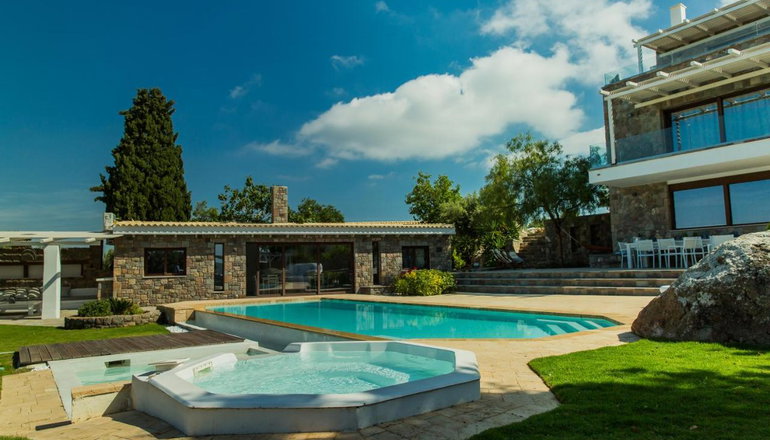 Villa Tzikides