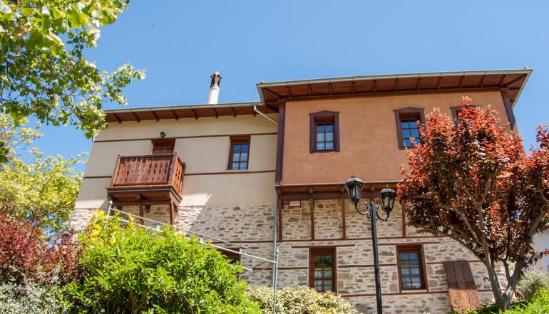 Viraggas Mansion