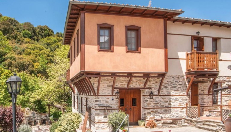 Viraggas Mansion