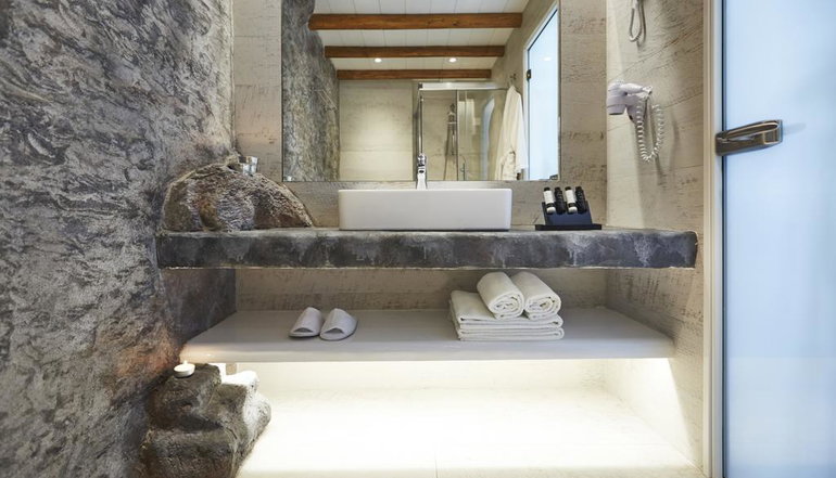 Vrahos Boutique Hotel - Καραβοστάσι, Φολέγανδρος