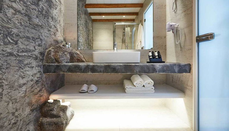 Vrahos Boutique Hotel - Καραβοστάσι, Φολέγανδρος