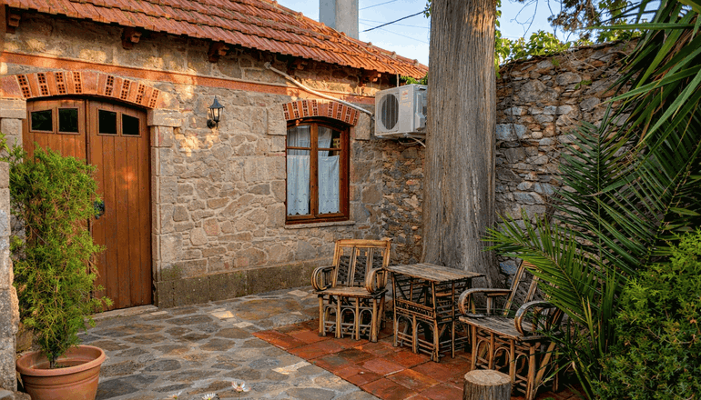 4* Loriet Hotel - Βαρειά, Λέσβος