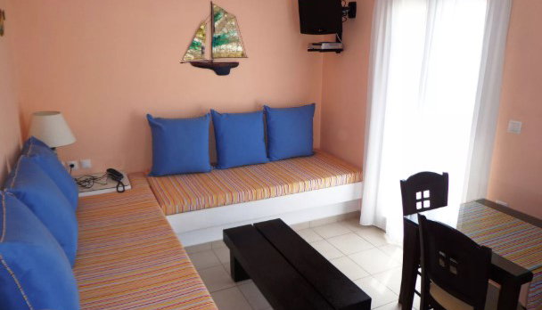Blue Harmony Apartments - Πλάκα, Νάξος