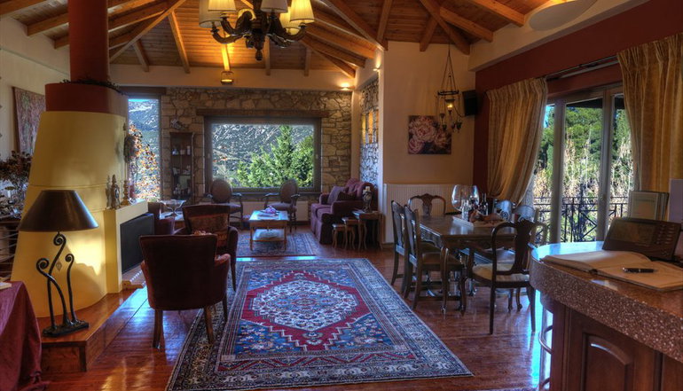 Finday Hotel - Καλάβρυτα