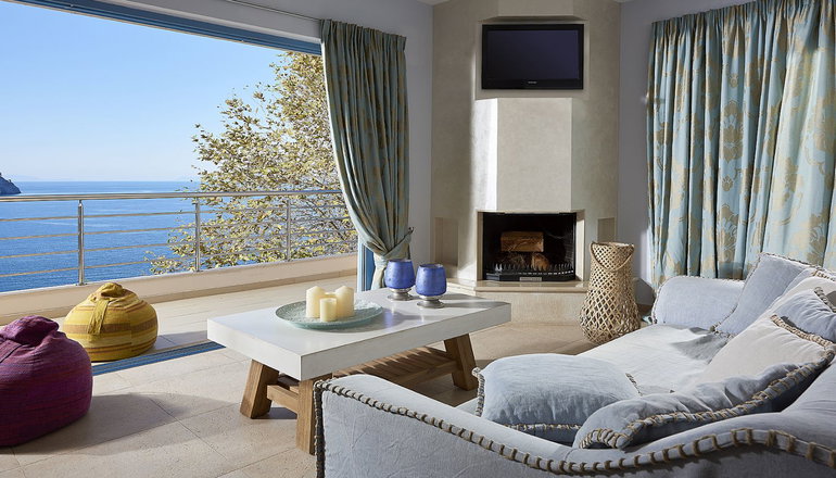Xenia Residences & Suites