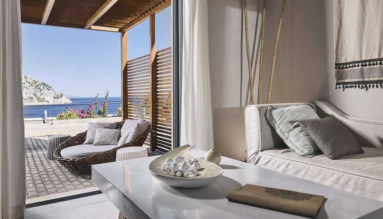 Xenia Residences & Suites