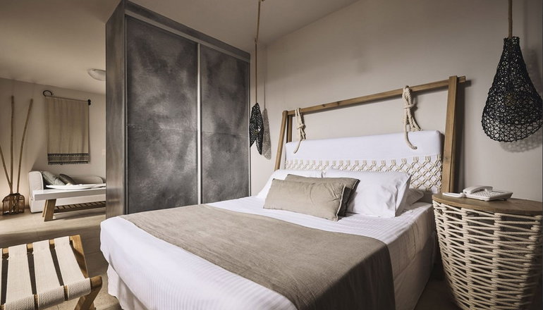 Xenia Residences & Suites