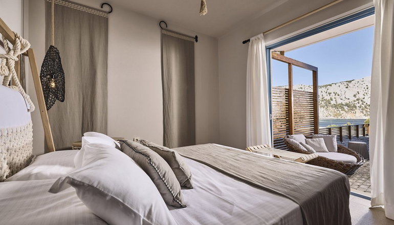 Xenia Residences & Suites