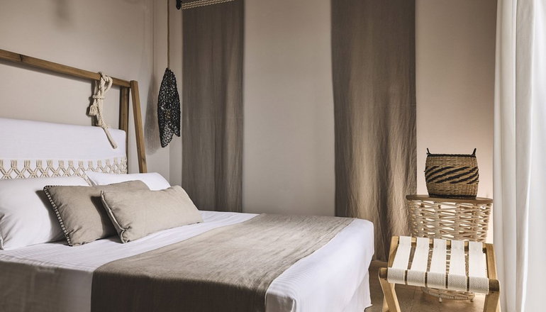 Xenia Residences & Suites