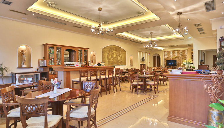 Xenios Dias Hotel