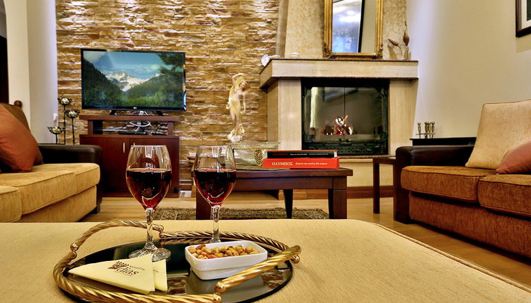 Xenios Dias Hotel