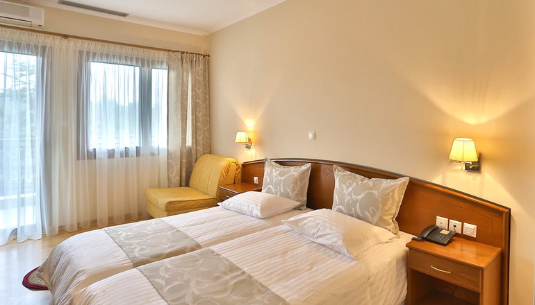 Xenios Dias Hotel