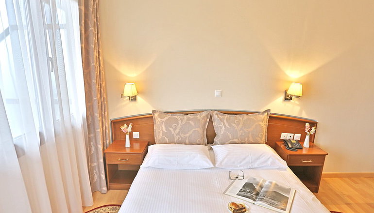 Xenios Dias Hotel