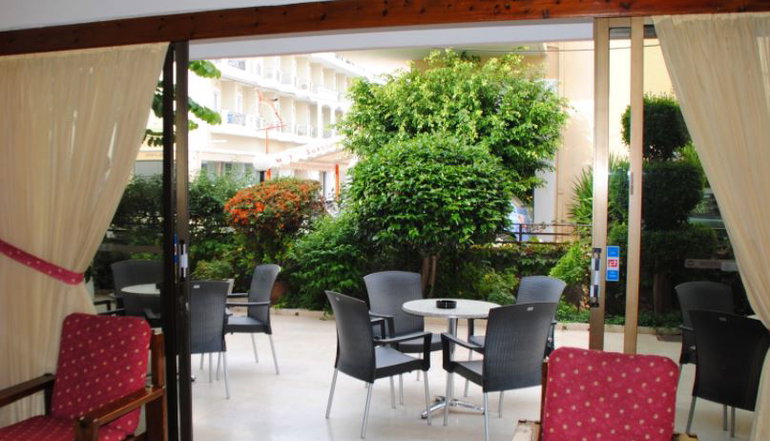 Yiorgos Hotel