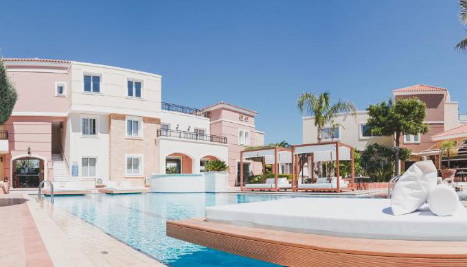 4* Zeus Village Resort